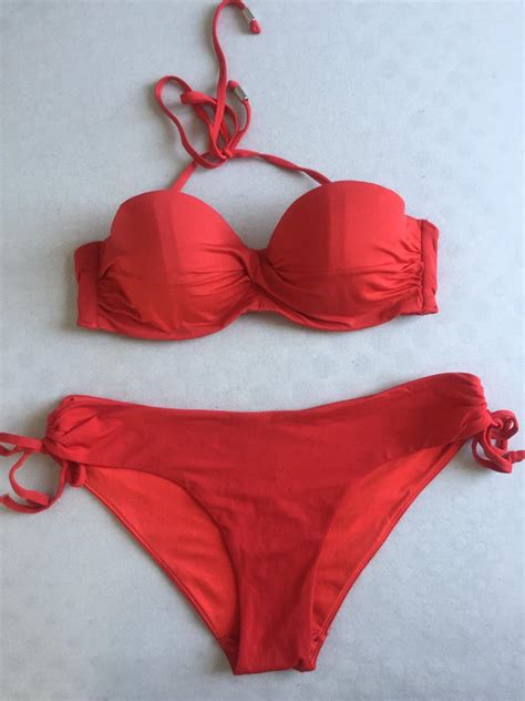 roter bikini|Roter